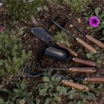 Barebones Garden Scoop